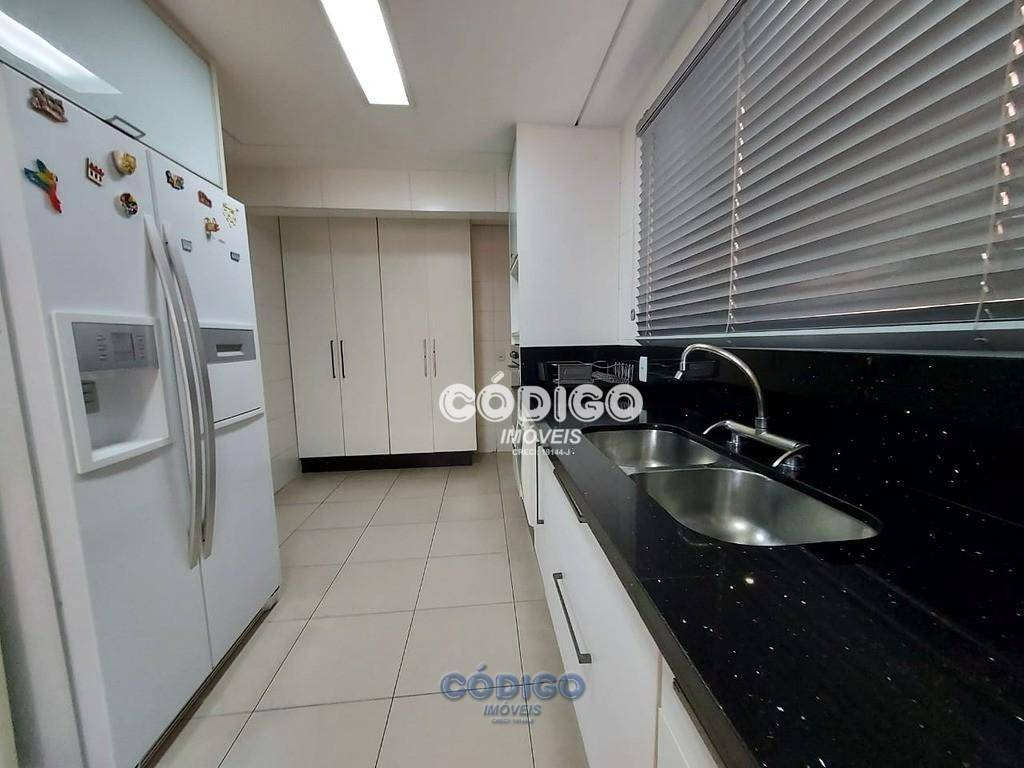 Apartamento à venda com 4 quartos, 150m² - Foto 26