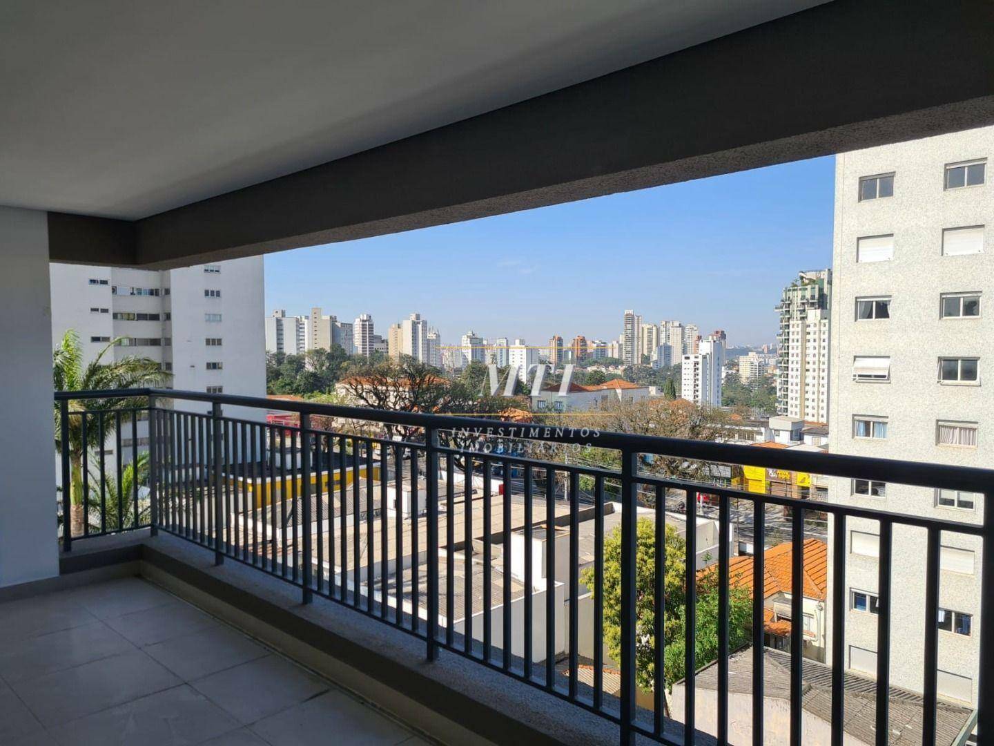 Apartamento à venda com 3 quartos, 159m² - Foto 8