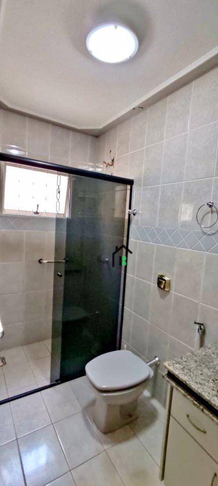Apartamento à venda com 3 quartos, 150m² - Foto 10