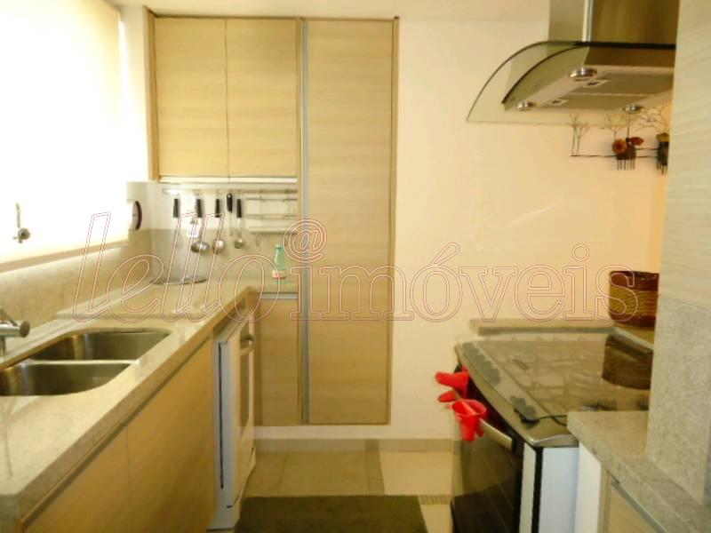 Apartamento para alugar com 2 quartos, 75m² - Foto 7