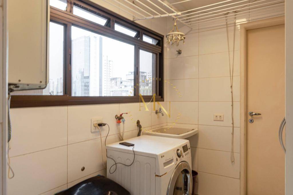 Apartamento à venda com 3 quartos, 150m² - Foto 8