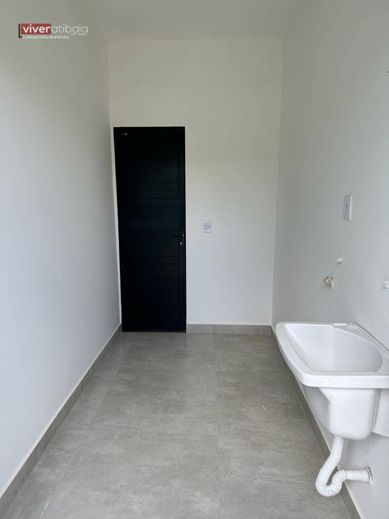 Casa para alugar com 3 quartos, 120m² - Foto 11