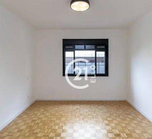 Apartamento à venda com 3 quartos, 220m² - Foto 4