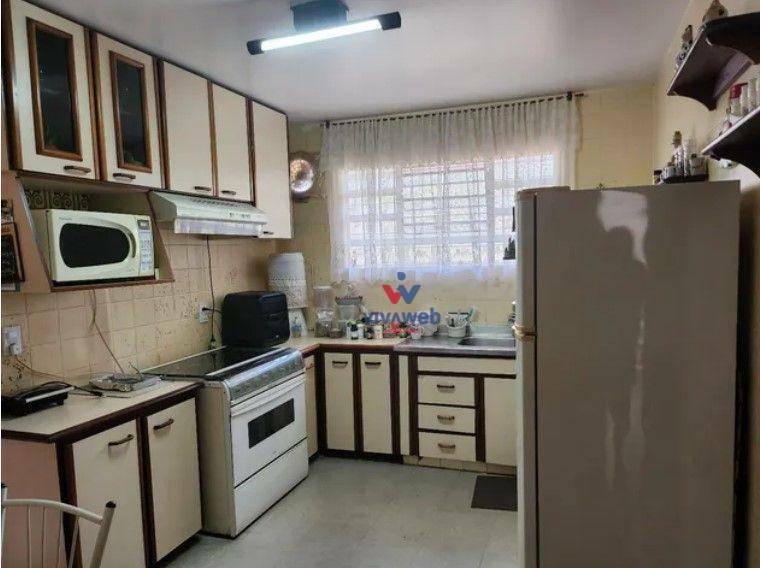 Casa à venda com 3 quartos, 300m² - Foto 5