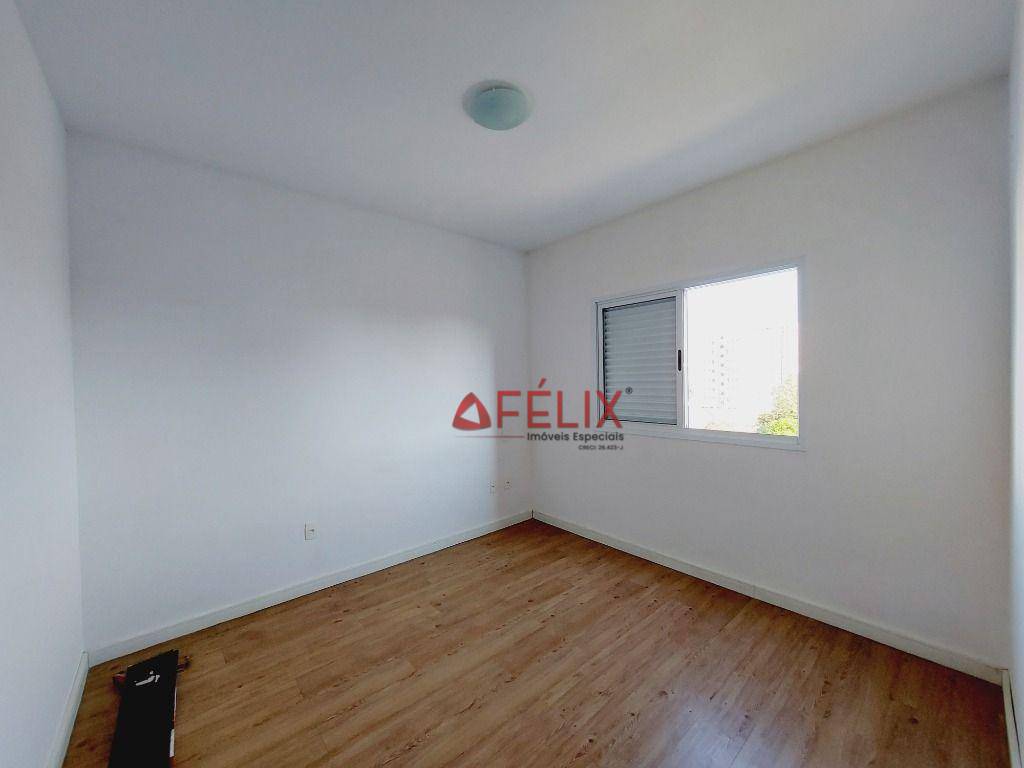 Apartamento à venda com 2 quartos, 62m² - Foto 11