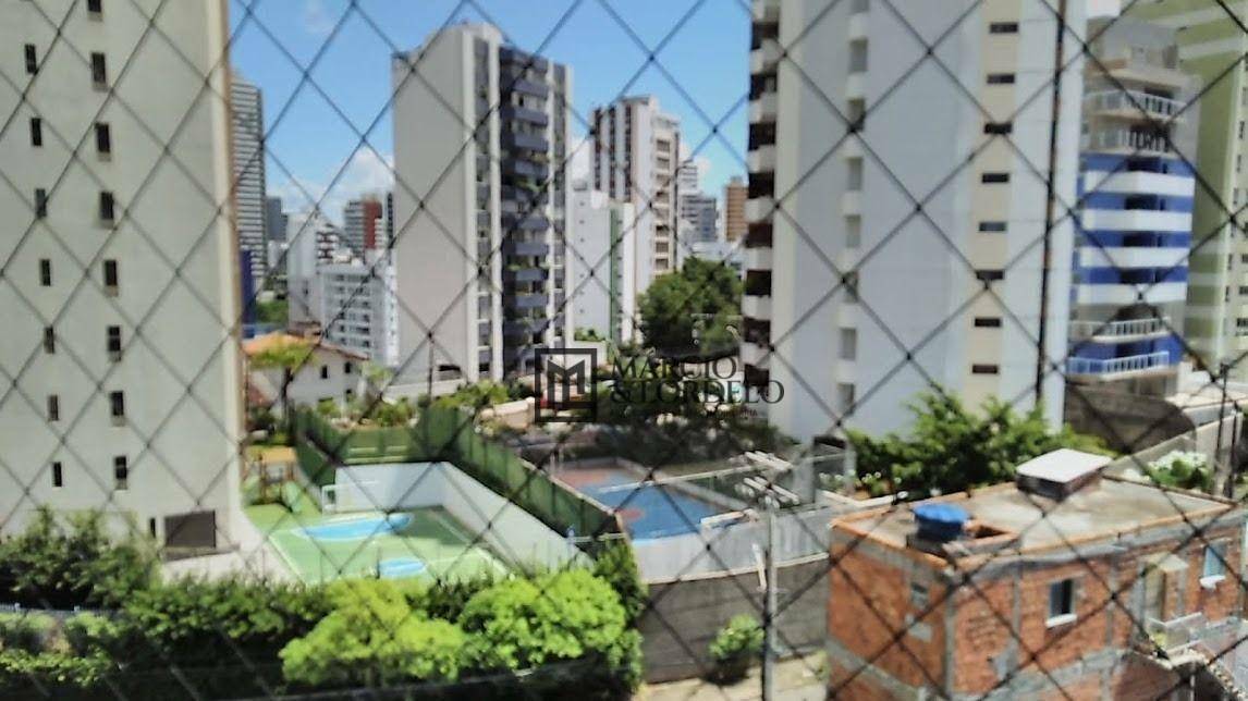 Apartamento à venda com 2 quartos, 89m² - Foto 9