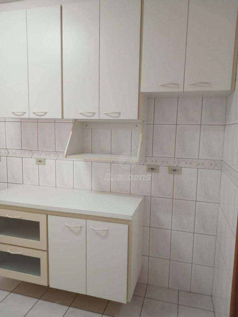 Apartamento para alugar com 3 quartos, 95m² - Foto 9