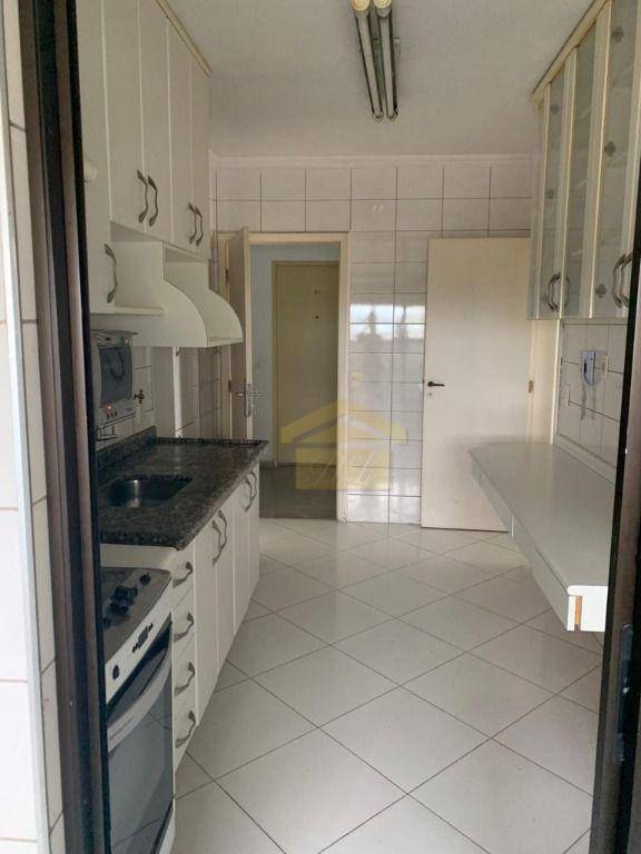 Apartamento à venda com 3 quartos, 98m² - Foto 5