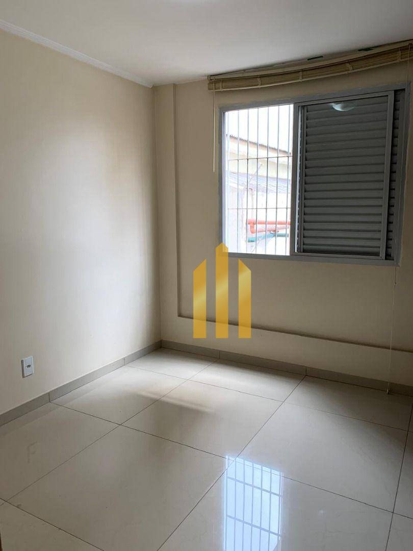 Apartamento à venda com 2 quartos, 75m² - Foto 7