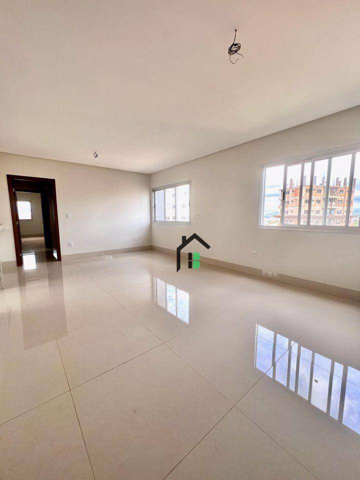 Apartamento à venda com 2 quartos, 120m² - Foto 3