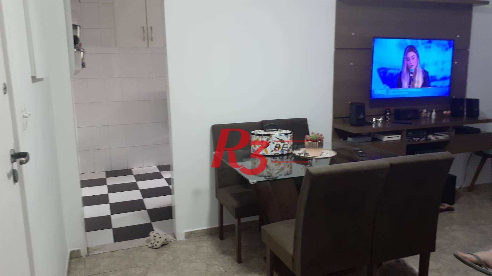 Apartamento à venda com 2 quartos, 75m² - Foto 2