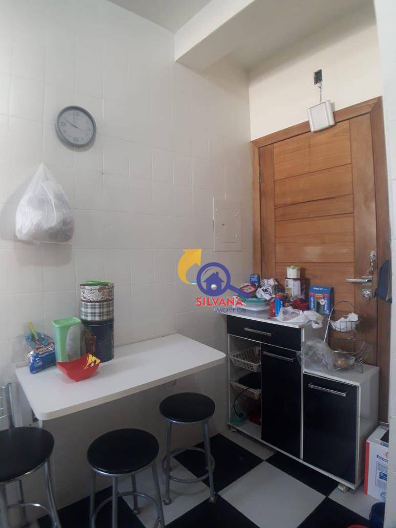 Apartamento à venda com 2 quartos, 67m² - Foto 17