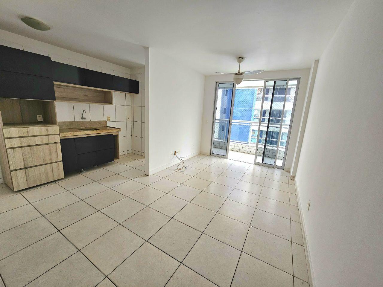 Apartamento à venda com 3 quartos, 86m² - Foto 1