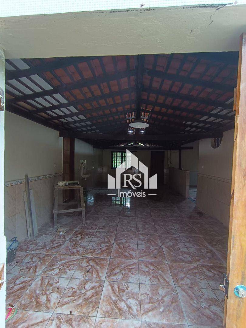 Casa à venda com 3 quartos, 230m² - Foto 14