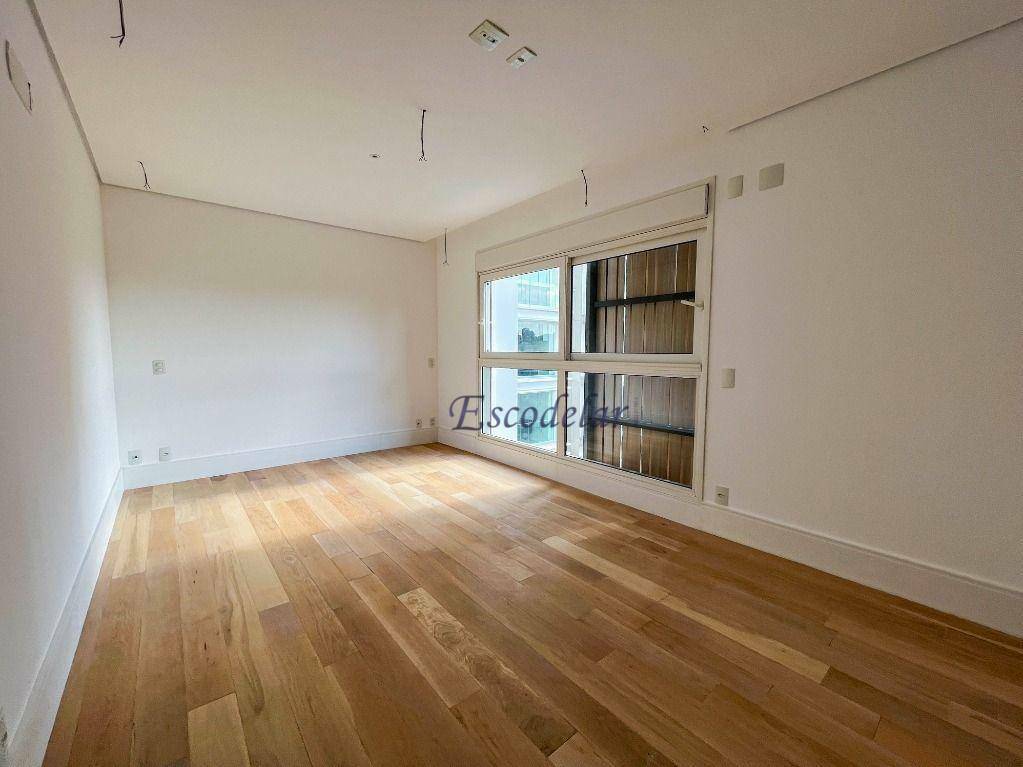 Apartamento à venda com 4 quartos, 227m² - Foto 21