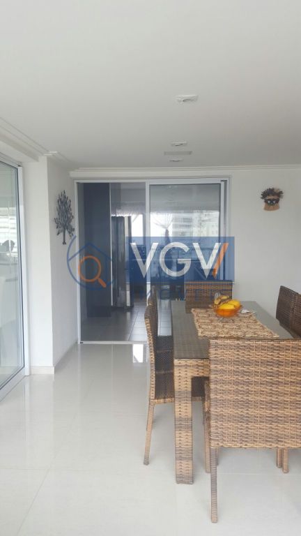 Apartamento à venda com 3 quartos, 192m² - Foto 8