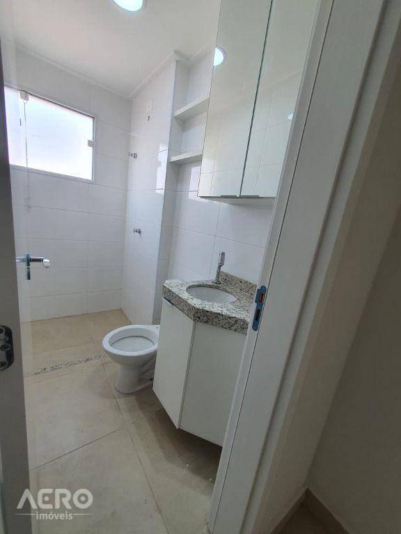 Apartamento para alugar com 1 quarto, 50m² - Foto 10