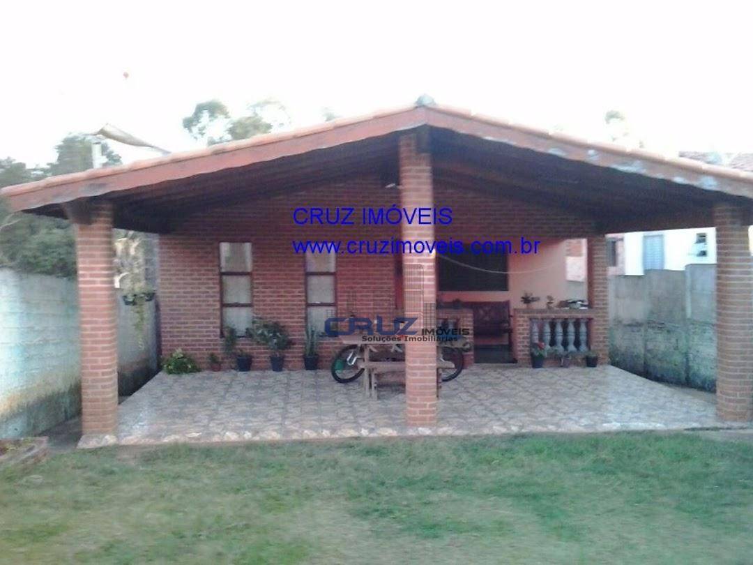 Chácara à venda com 2 quartos, 180m² - Foto 1