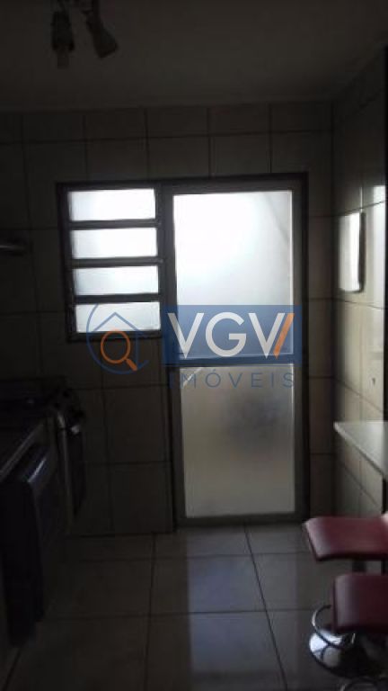 Apartamento à venda com 3 quartos, 80m² - Foto 15