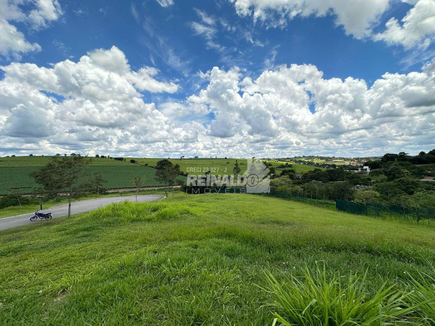 Loteamento e Condomínio, 1395 m² - Foto 4