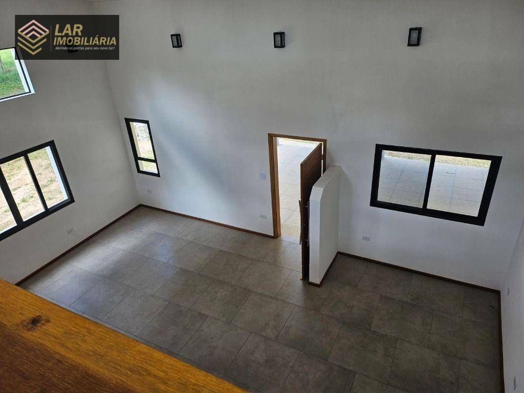 Casa de Condomínio para alugar com 3 quartos, 200m² - Foto 15