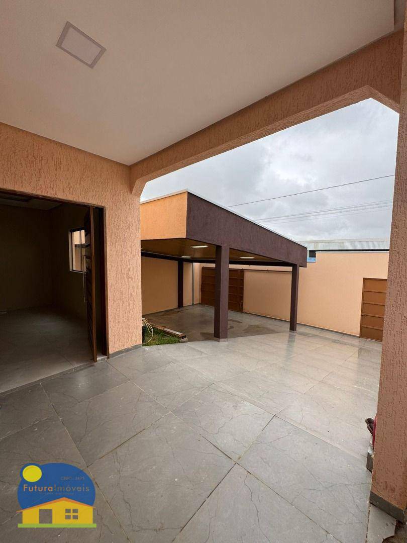 Casa à venda com 3 quartos, 168m² - Foto 2