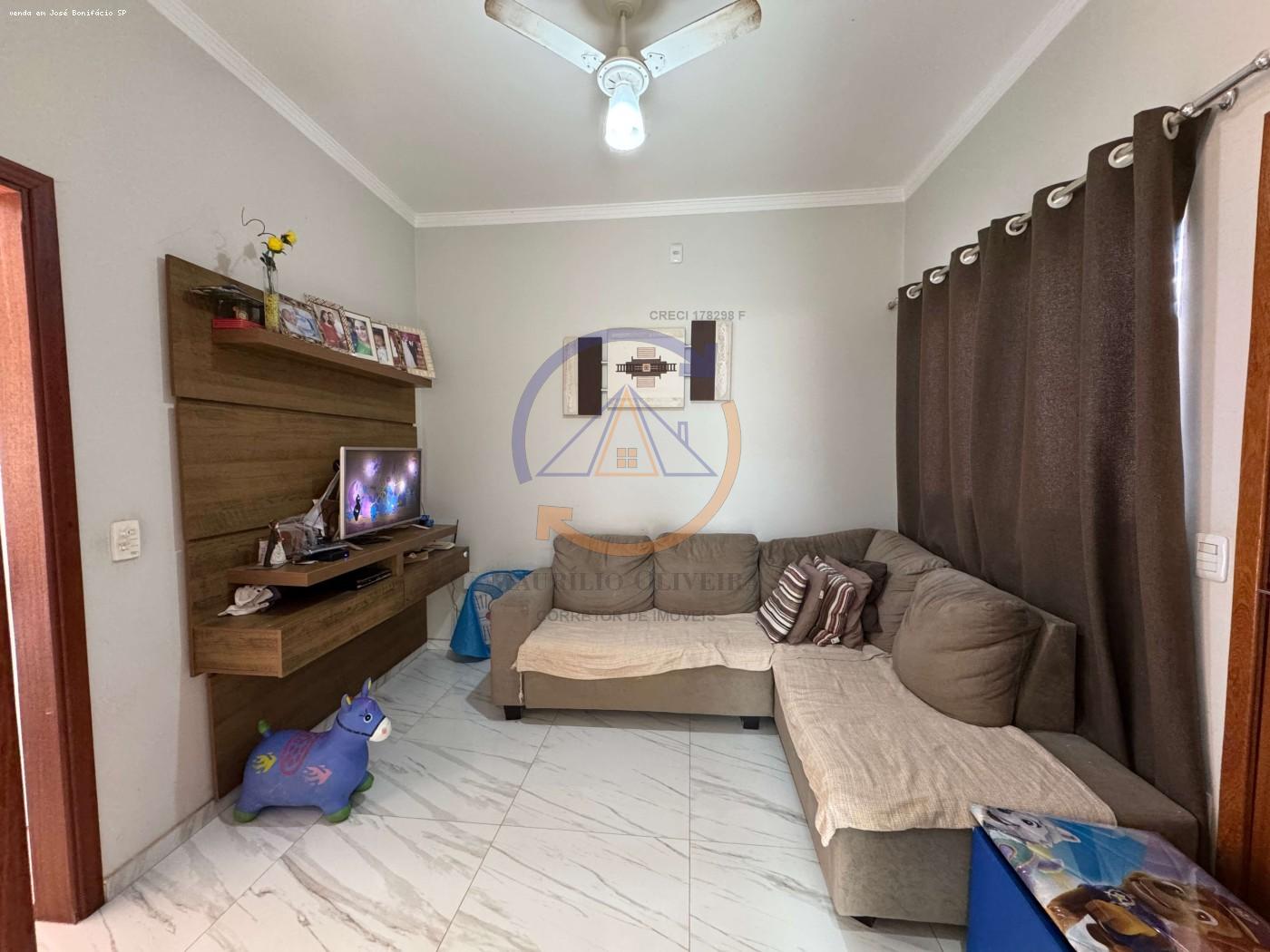 Casa à venda com 1 quarto, 250m² - Foto 4