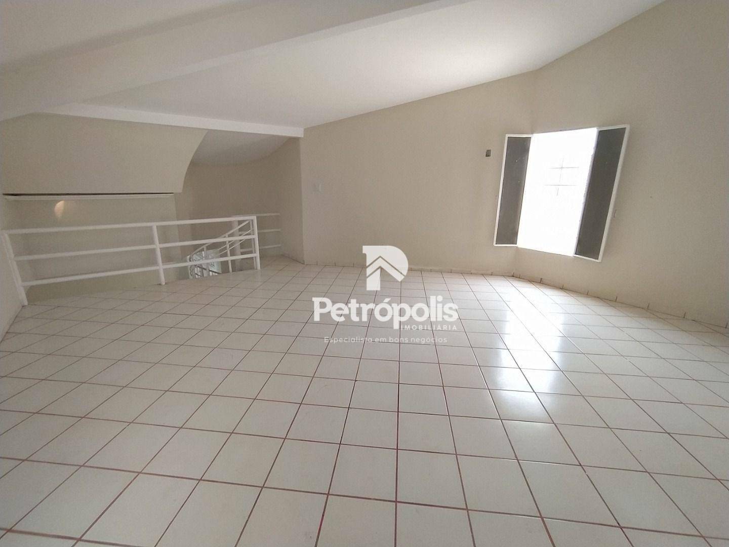 Casa à venda com 4 quartos, 321m² - Foto 6