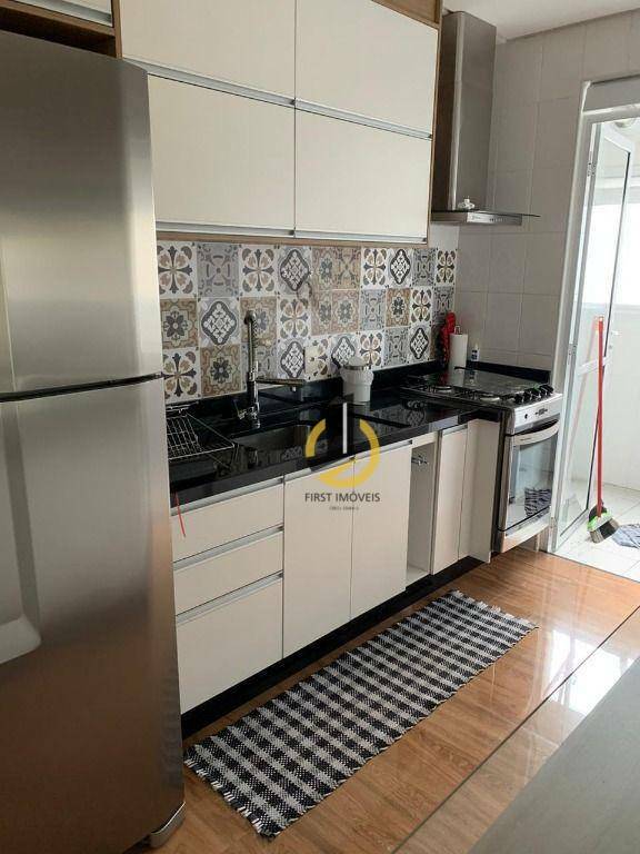 Apartamento à venda com 2 quartos, 79m² - Foto 11