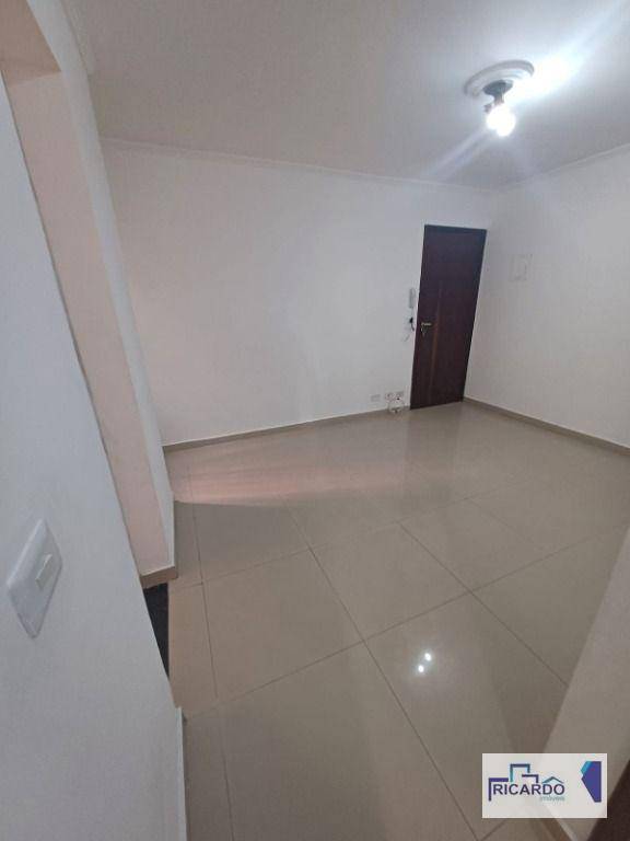 Apartamento à venda com 1 quarto, 40m² - Foto 7