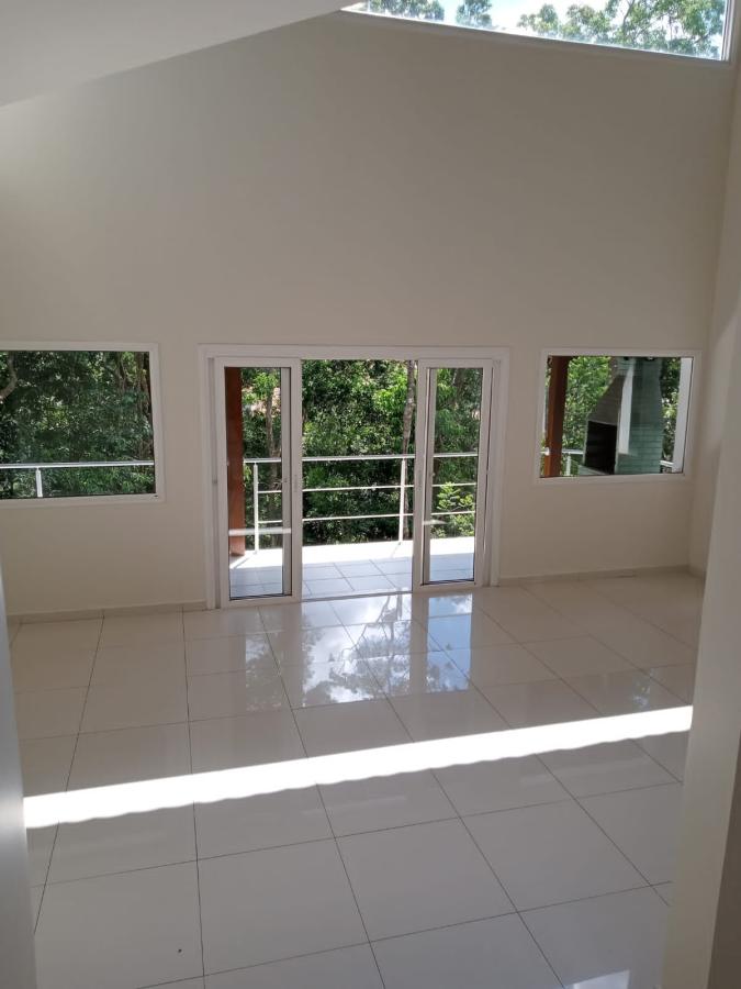 Casa de Condomínio à venda com 4 quartos, 450m² - Foto 3