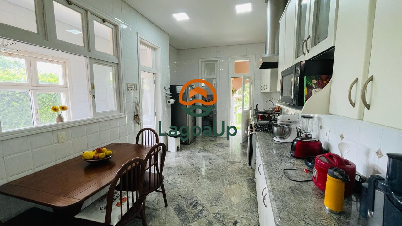 Casa de Condomínio à venda com 4 quartos, 357m² - Foto 24