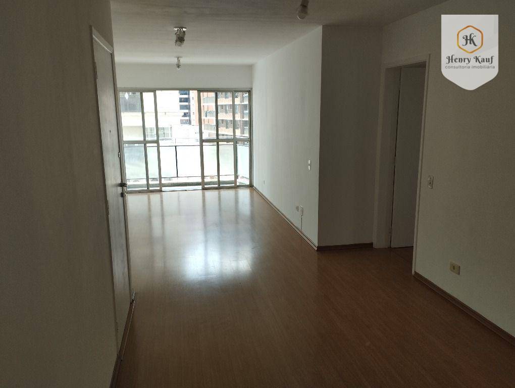 Apartamento para alugar com 3 quartos, 118m² - Foto 3