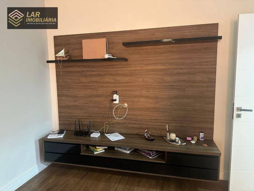 Apartamento para alugar com 2 quartos, 90m² - Foto 10