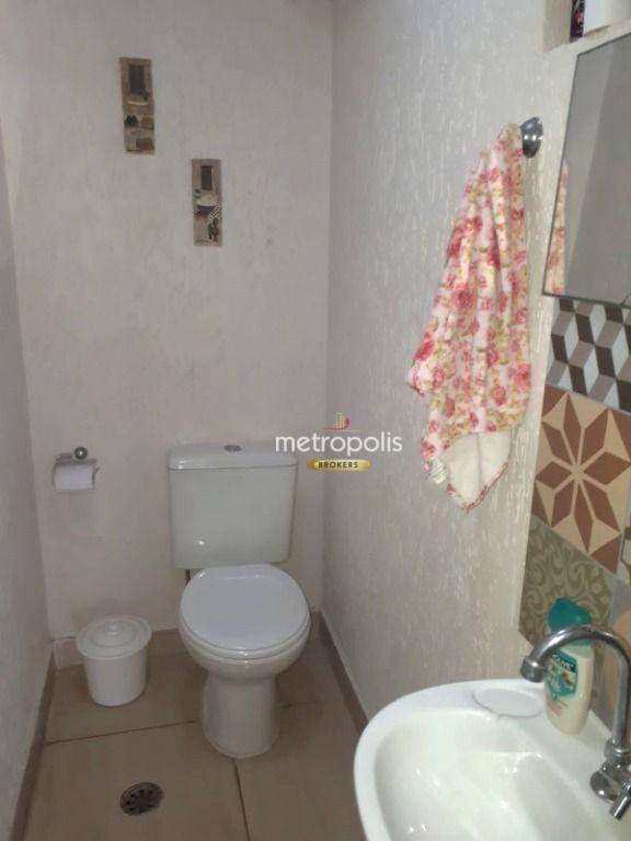 Sobrado à venda e aluguel com 3 quartos, 150m² - Foto 7