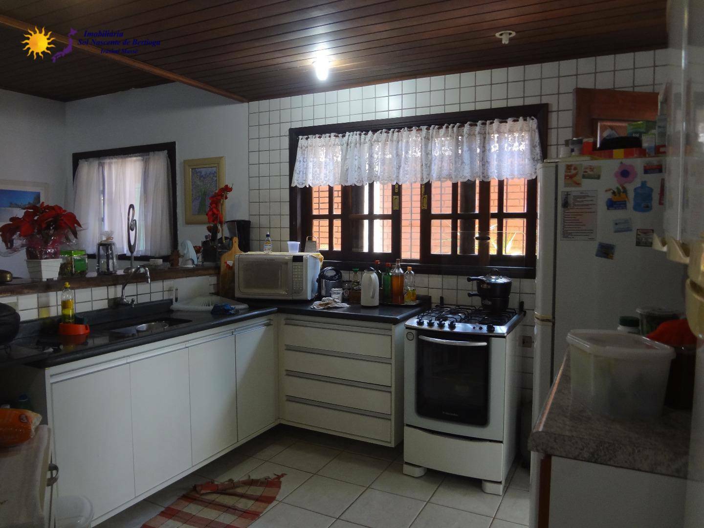 Casa à venda com 2 quartos, 90m² - Foto 7