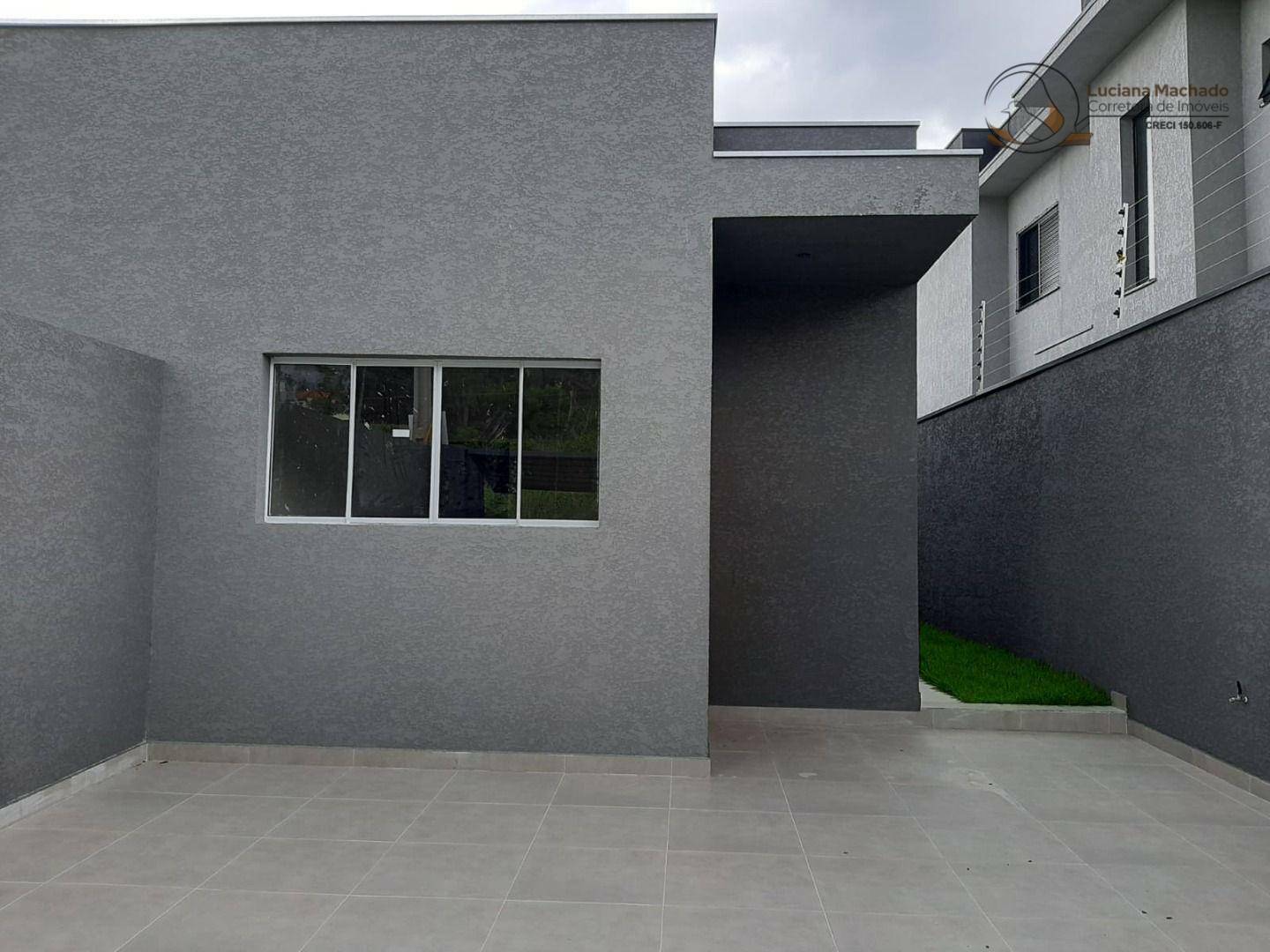 Casa à venda com 3 quartos, 84m² - Foto 1