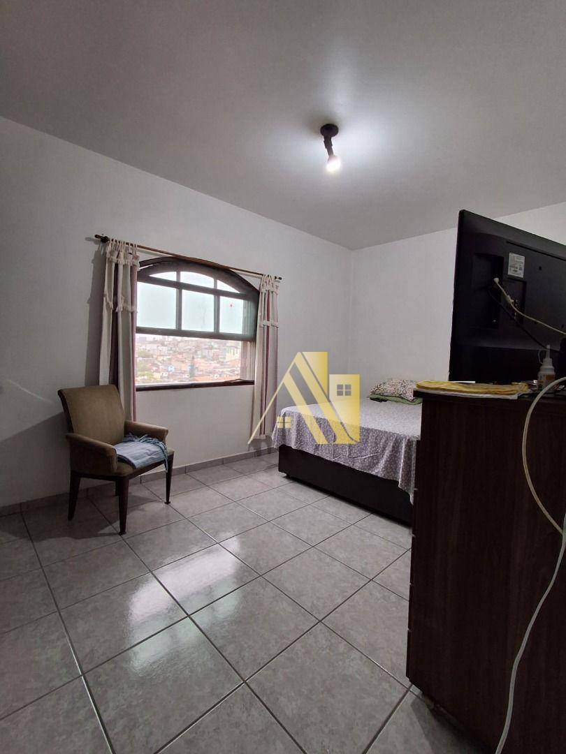 Sobrado à venda com 3 quartos, 257m² - Foto 19