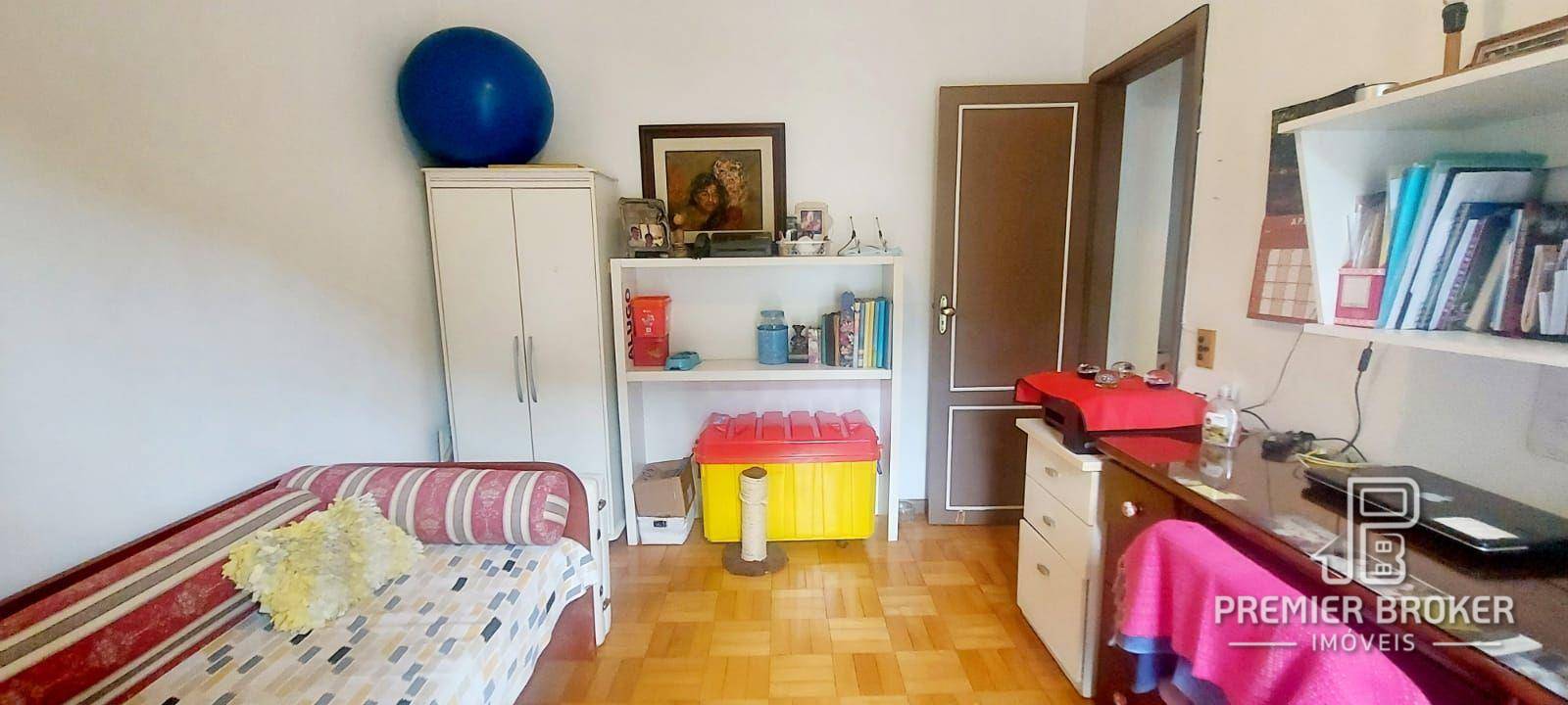 Casa de Condomínio à venda com 4 quartos, 173m² - Foto 2