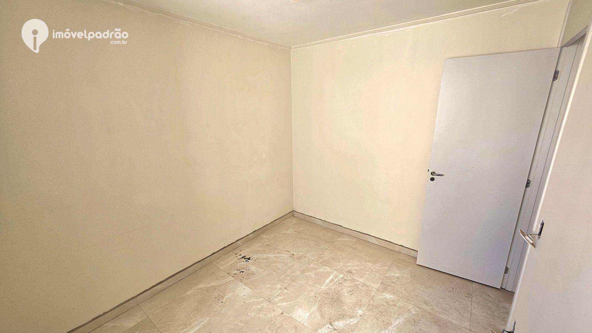 Apartamento para alugar com 2 quartos, 45m² - Foto 13