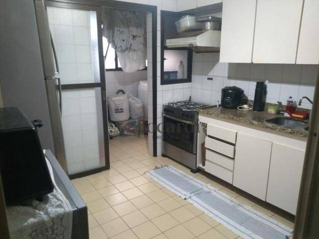 Apartamento à venda com 3 quartos, 125m² - Foto 4