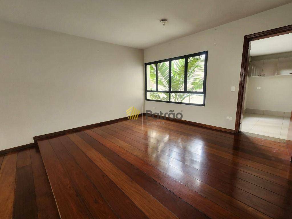 Apartamento à venda com 4 quartos, 207m² - Foto 5