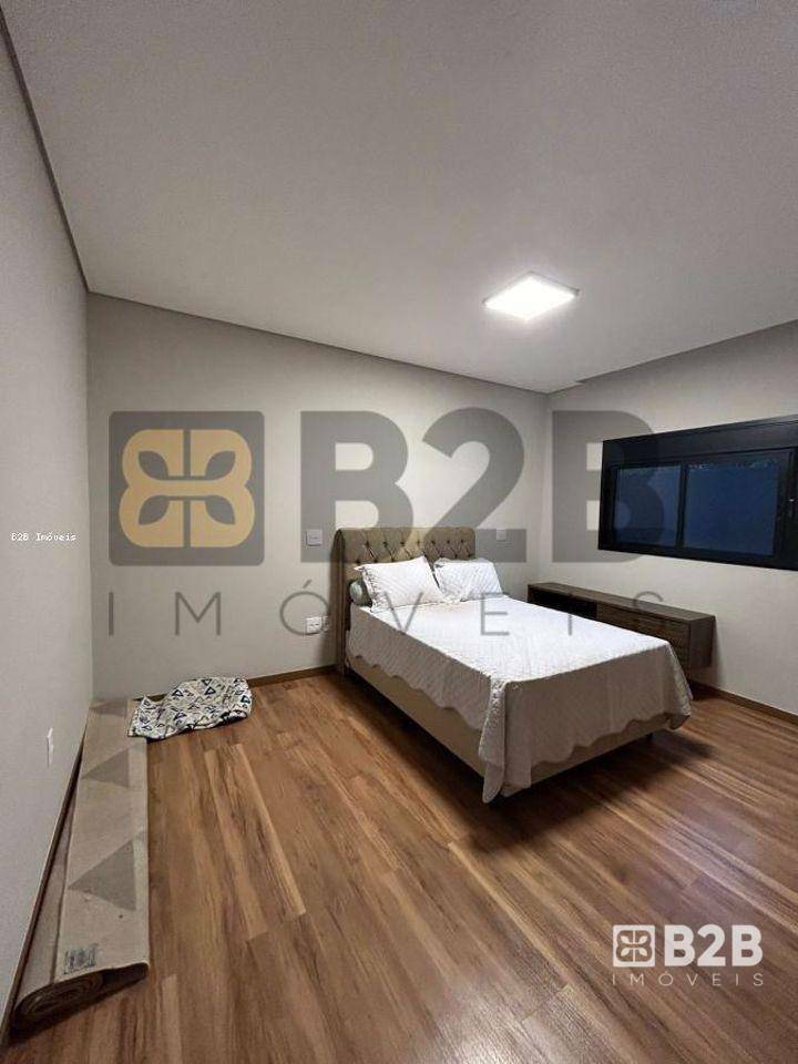 Casa à venda com 3 quartos, 300m² - Foto 16