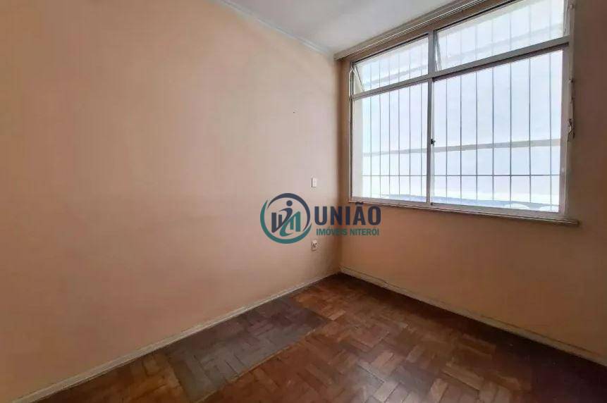 Apartamento à venda com 3 quartos, 110m² - Foto 17