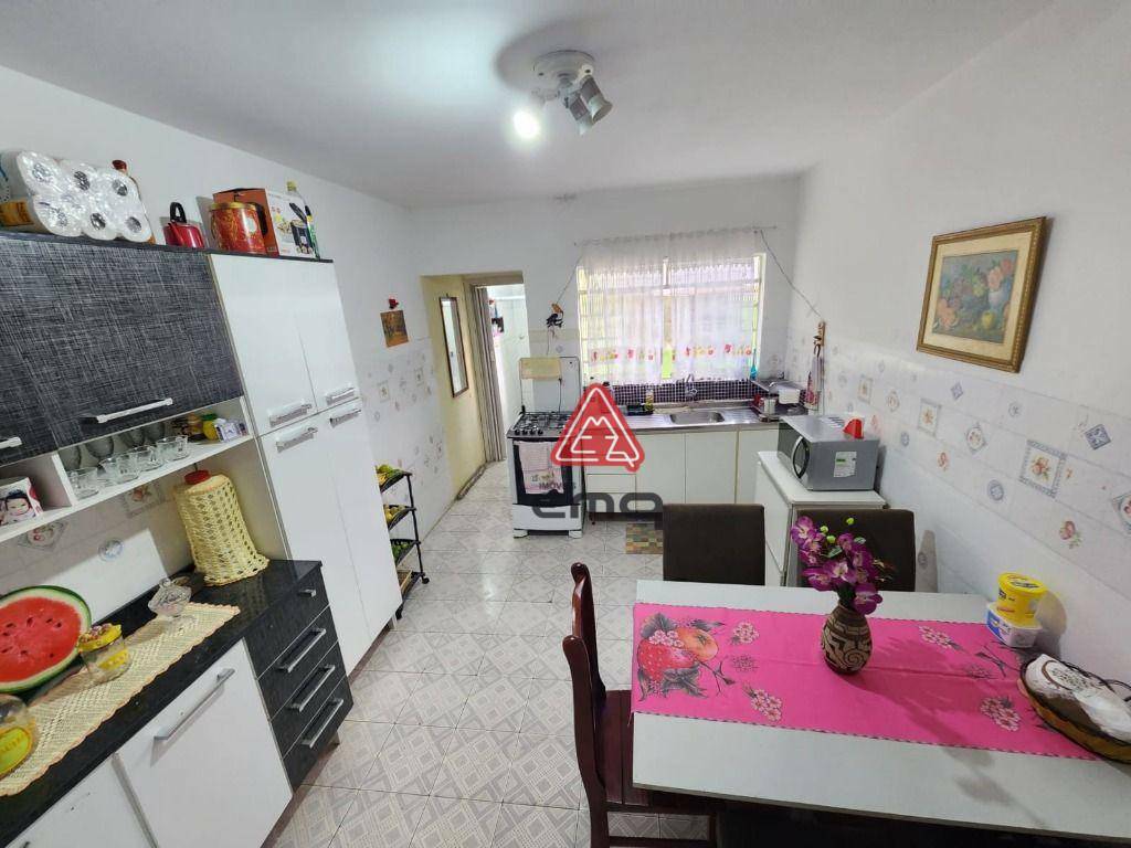 Casa à venda com 4 quartos, 222m² - Foto 27