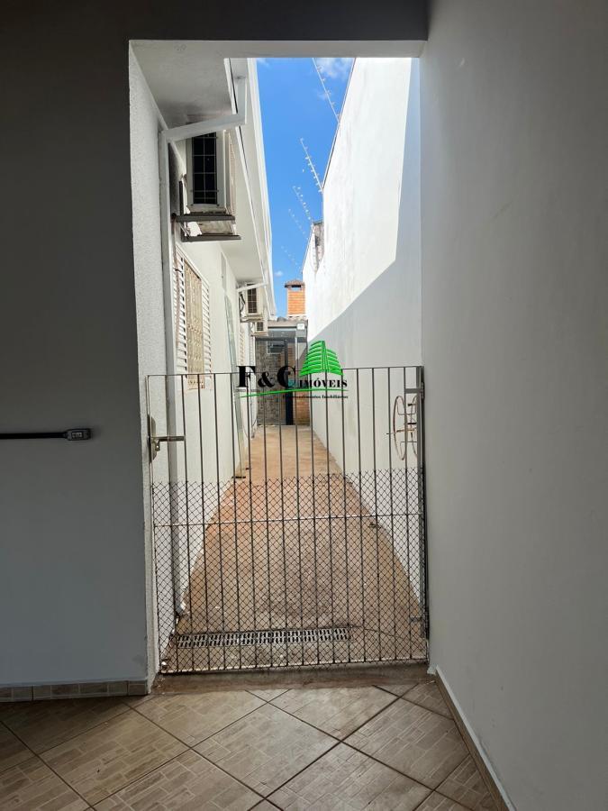 Casa à venda com 3 quartos, 250m² - Foto 5