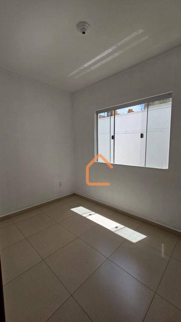 Casa à venda com 2 quartos, 60m² - Foto 9