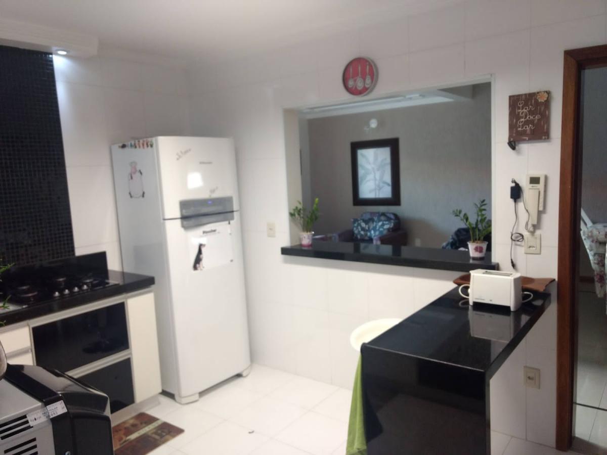 Casa à venda com 3 quartos, 260m² - Foto 24