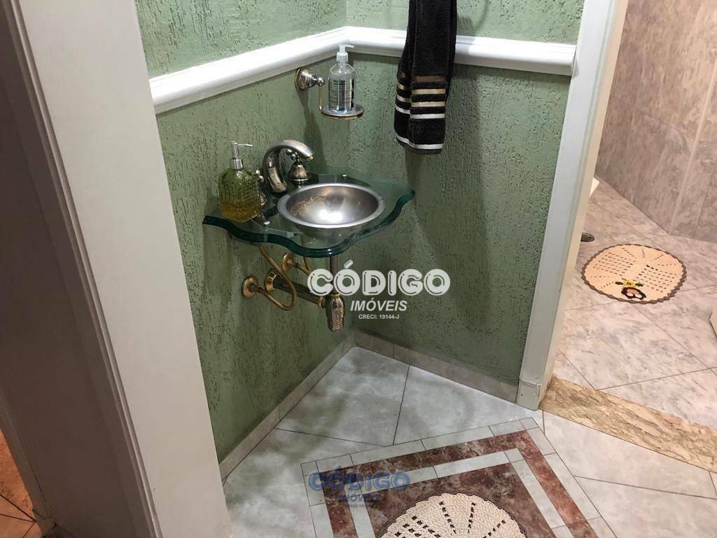 Sobrado à venda com 4 quartos, 350m² - Foto 33