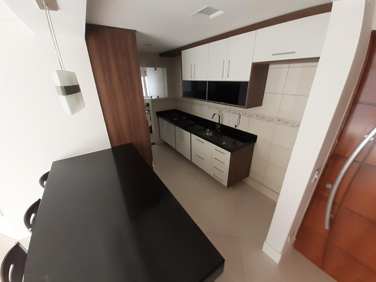 Apartamento à venda com 3 quartos, 72m² - Foto 3